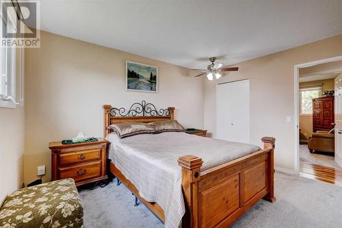 940 Rundlecairn Way Ne, Calgary, AB - Indoor Photo Showing Bedroom