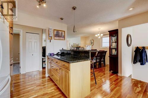 940 Rundlecairn Way Ne, Calgary, AB - Indoor Photo Showing Kitchen