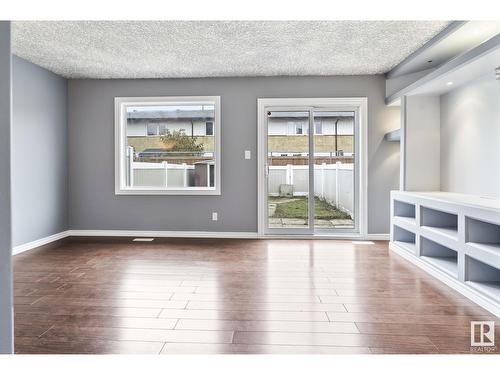 3191 139 Av Nw Nw, Edmonton, AB - Indoor Photo Showing Other Room