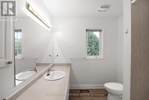 21 Casabel Drive, Vaughan, ON - Indoor Photo Showing Bathroom