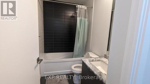 2316 - 4055 Parkside Village Drive, Mississauga, ON - Indoor Photo Showing Bathroom