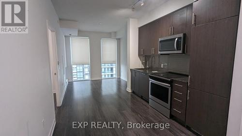 2316 - 4055 Parkside Village Drive, Mississauga, ON - Indoor Photo Showing Kitchen