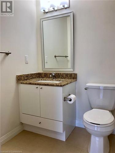 75 Eglinton Avenue W Unit# 2307, Mississauga, ON - Indoor Photo Showing Bathroom