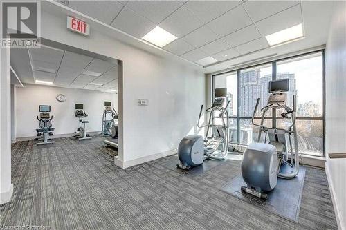 75 Eglinton Avenue W Unit# 2307, Mississauga, ON - Indoor Photo Showing Gym Room