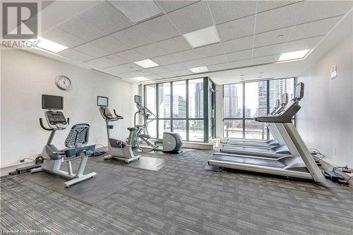 75 Eglinton Avenue W Unit# 2307, Mississauga, ON - Indoor Photo Showing Gym Room