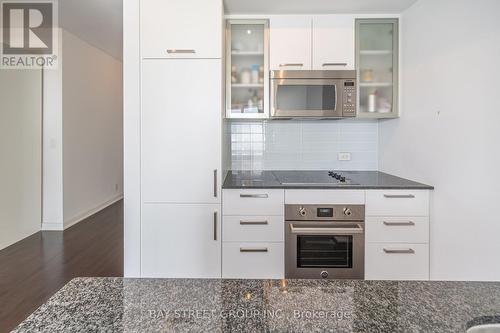 5003 - 12 York Street, Toronto, ON - Indoor Photo Showing Kitchen