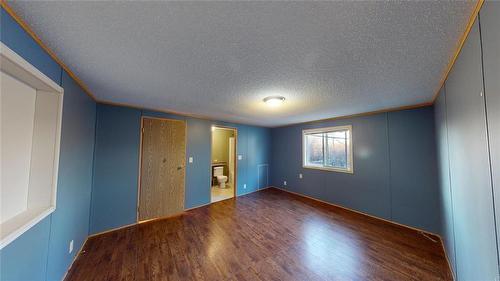 214 Rothesay Street, Douglas, MB - Indoor Photo Showing Other Room