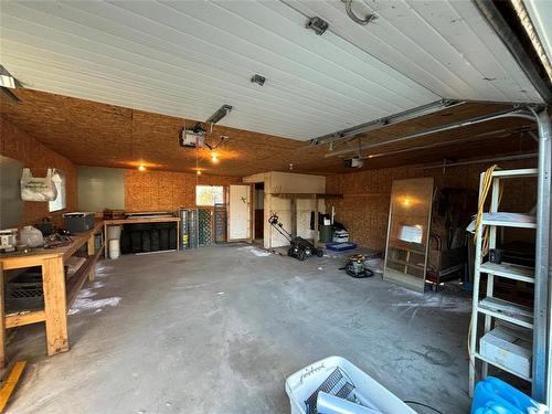 214 Rothesay Street, Douglas, MB - Indoor Photo Showing Garage