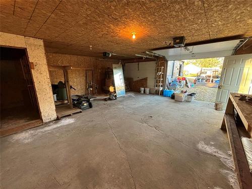 214 Rothesay Street, Douglas, MB - Indoor Photo Showing Garage