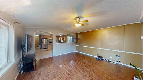 214 Rothesay Street, Douglas, MB - Indoor Photo Showing Other Room