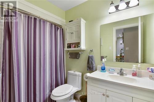 7 - 410 King Street E, Prescott, ON - Indoor Photo Showing Bathroom