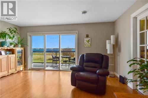 410 King Street E Unit#7, Prescott, ON - Indoor Photo Showing Living Room