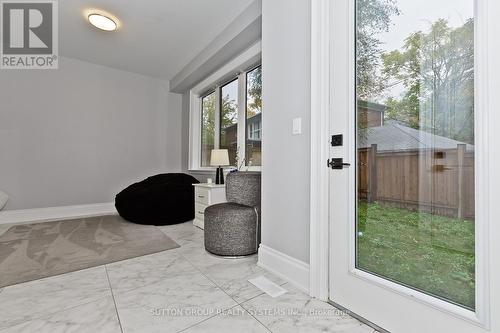 15 Old Oak Drive, Toronto, ON - Indoor Photo Showing Other Room