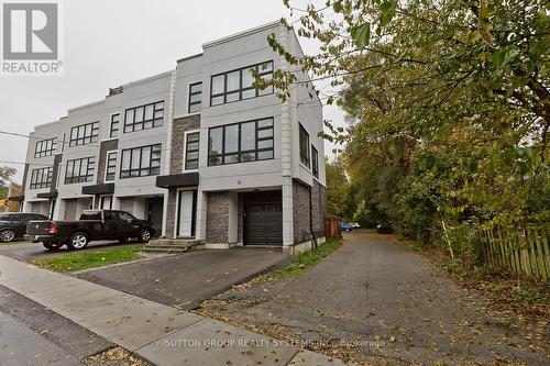 15 Old Oak Drive, Toronto, ON - Outdoor With Facade