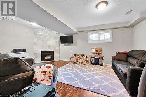 194 Gatestone Drive, Hamilton, ON - Indoor With Fireplace