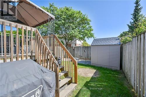 194 Gatestone Drive, Hamilton, ON - Outdoor