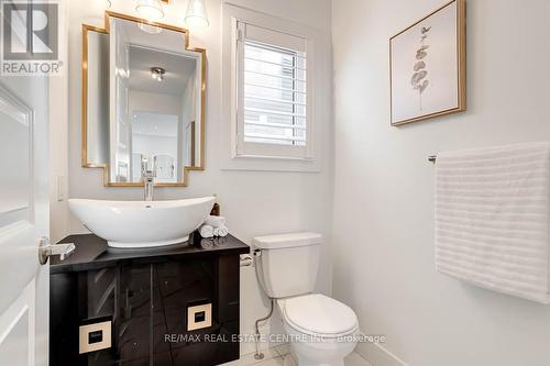 1876 Dewar Place, London, ON - Indoor Photo Showing Bathroom