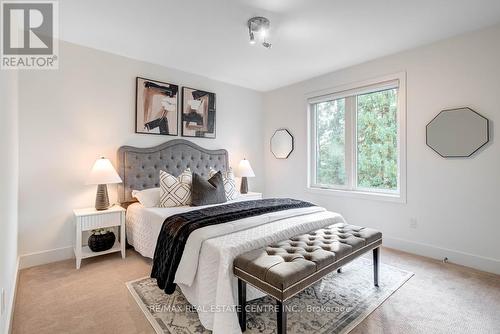 1876 Dewar Place, London, ON - Indoor Photo Showing Bedroom