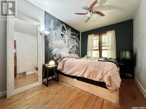 1222 Robinson Street, Regina, SK - Indoor Photo Showing Bedroom