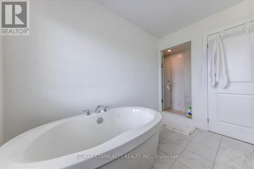 85 Summer Breeze Drive, Quinte West, ON - Indoor Photo Showing Bathroom