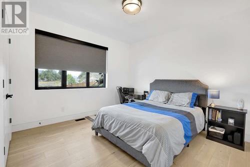 887 Fernie Road, Kamloops, BC - Indoor Photo Showing Bedroom