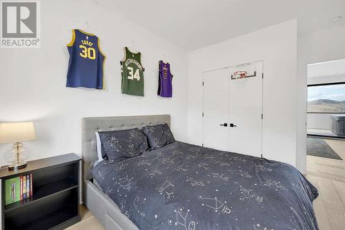 887 Fernie Road, Kamloops, BC - Indoor Photo Showing Bedroom