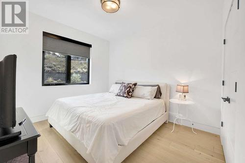 887 Fernie Road, Kamloops, BC - Indoor Photo Showing Bedroom