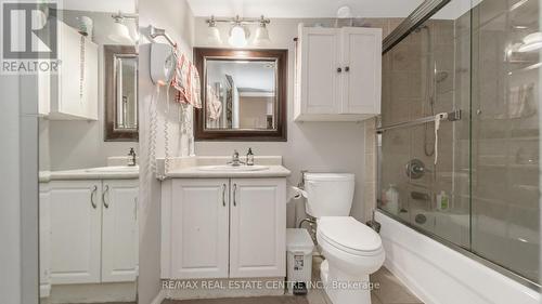 2067 - 3041 Finch Avenue W, Toronto, ON - Indoor Photo Showing Bathroom