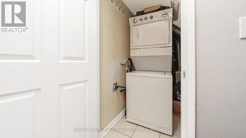 2067 - 3041 Finch Avenue W, Toronto, ON - Indoor Photo Showing Laundry Room