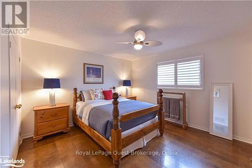 472 Ferndale Drive N, Barrie (Northwest), ON - Indoor Photo Showing Bedroom