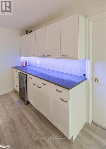 472 Ferndale Drive N, Barrie (Northwest), ON - Indoor Photo Showing Kitchen