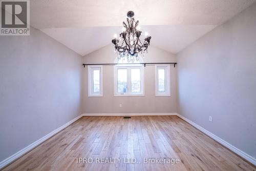 117 Devonsleigh Boulevard, Richmond Hill, ON - Indoor Photo Showing Other Room