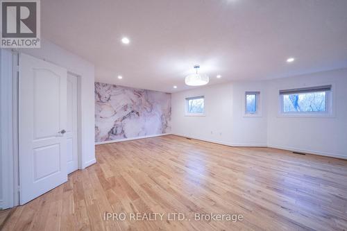 117 Devonsleigh Boulevard, Richmond Hill, ON - Indoor Photo Showing Other Room