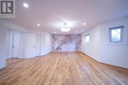 117 Devonsleigh Boulevard, Richmond Hill, ON - Indoor Photo Showing Other Room