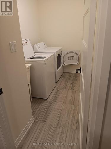 36 Jayla Lane, West Lincoln, ON - Indoor Photo Showing Laundry Room