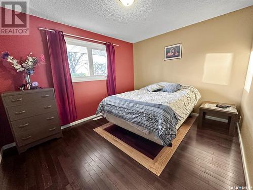 417 Central Avenue S, Swift Current, SK - Indoor Photo Showing Bedroom