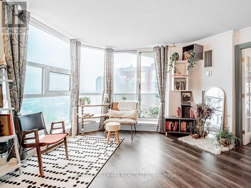 1115 - 20 Dean Park Road, Toronto, ON - Indoor Photo Showing Living Room