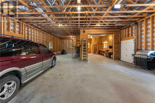 125 Clem Trail, Westmeath, ON - Indoor Photo Showing Garage