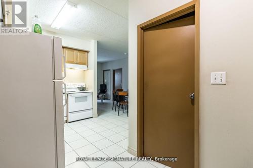 101 - 253 Lester Street, Waterloo, ON - Indoor Photo Showing Kitchen