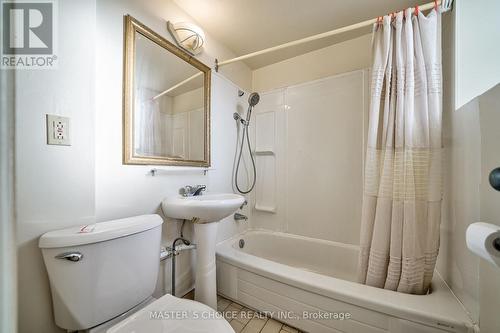 406 - 106 Carden Street, Guelph, ON - Indoor Photo Showing Bathroom