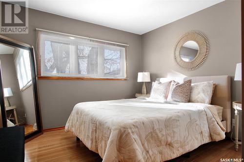 226 5Th Avenue E, Gravelbourg, SK - Indoor Photo Showing Bedroom