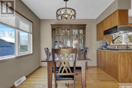 226 5Th Avenue E, Gravelbourg, SK - Indoor Photo Showing Dining Room