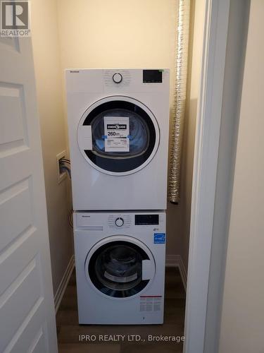 514 - 610 Farmstead Drive, Milton, ON - Indoor Photo Showing Laundry Room