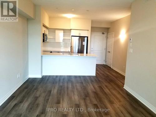 514 - 610 Farmstead Drive, Milton, ON - Indoor Photo Showing Kitchen