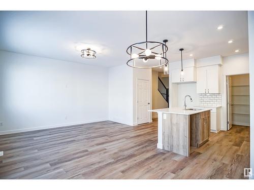 1308 13 Av Nw, Edmonton, AB - Indoor Photo Showing Kitchen