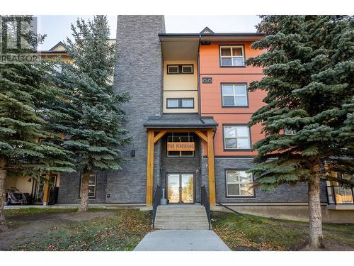 4874 Stanley Street Unit# 106, Radium Hot Springs, BC - Outdoor With Facade