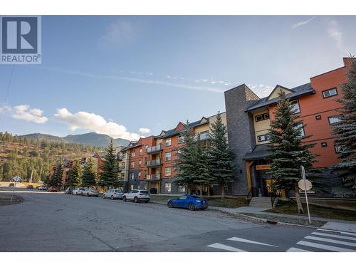 4874 Stanley Street Unit# 106, Radium Hot Springs, BC - Outdoor With Facade