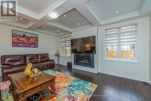 1 Goodview Drive, Brampton, ON - Indoor Photo Showing Living Room