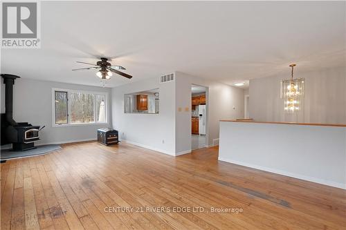 11155 Zeron Road, South Dundas, ON - Indoor Photo Showing Other Room