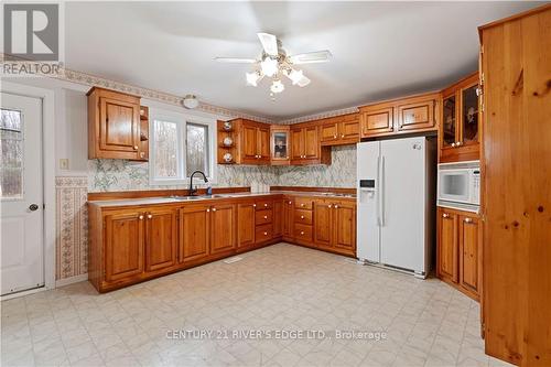 11155 Zeron Road, South Dundas, ON - Indoor Photo Showing Kitchen